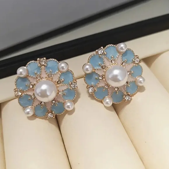Blue Flower Pearl Stud Earrings - Picture 2 of 6